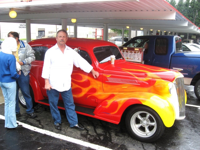 (First Cut-the-King) ...
Barons Flaming 37 Chevy